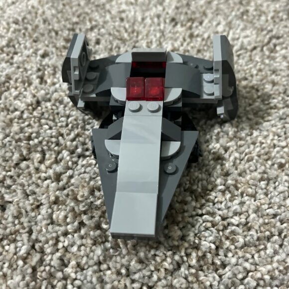 LEGO sith infiltrator microfighter set 75224 - Picture 2 of 3